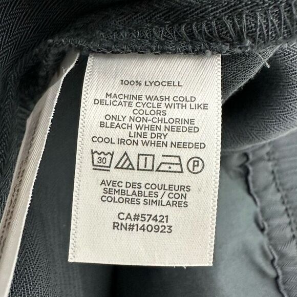 Loft Gray Pull On Shorts size Large - Picture 4 of 5